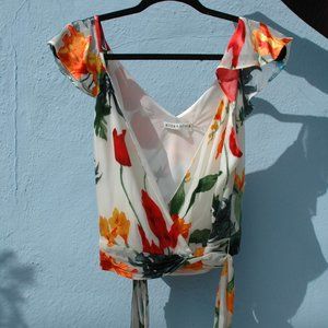 Beautiful Alice & Olivia Floral Crop Top
